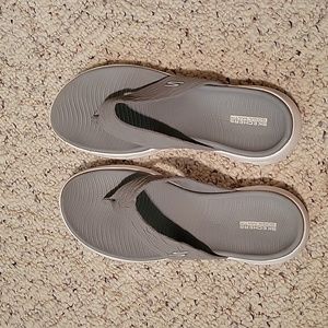 Skechers Goga Mat Flip Flops Size 8